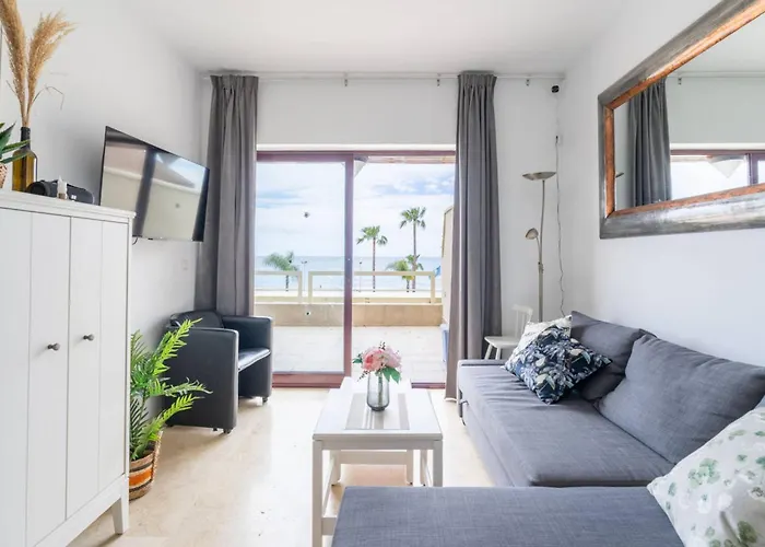 Apartamento Luxury, Frontline Burriana Beach, Nerja