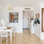 Luxury, Frontline Burriana Beach, נרחה