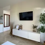 Luxury, Frontline Burriana Beach, דירה נרחה